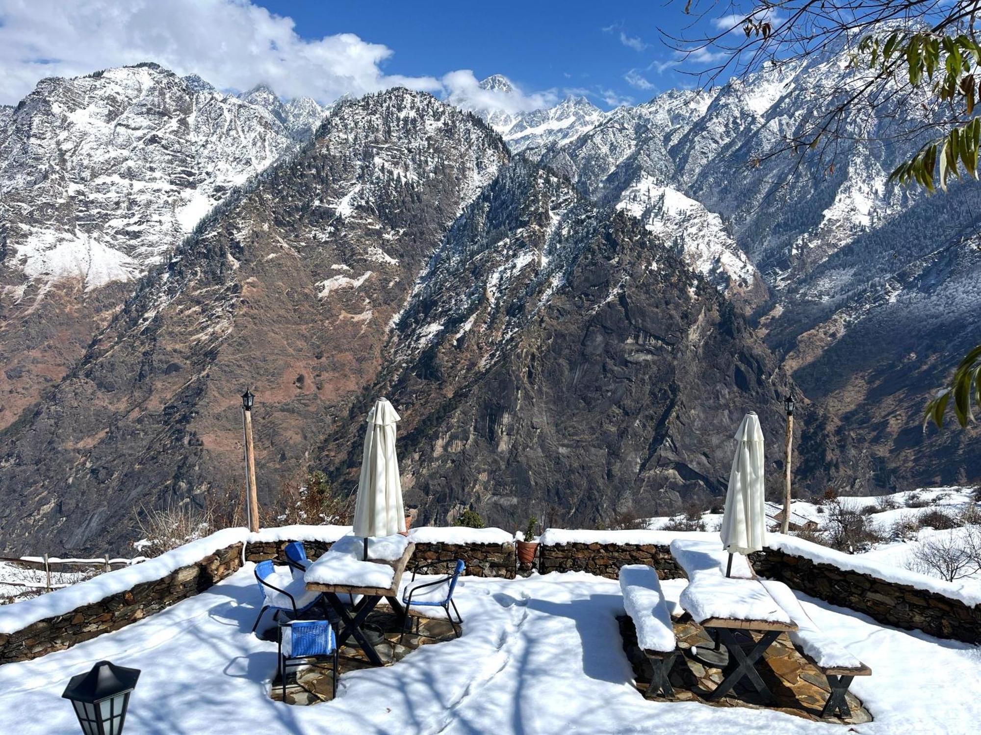 Faraway Cottages, Auli Joshīmath Buitenkant foto
