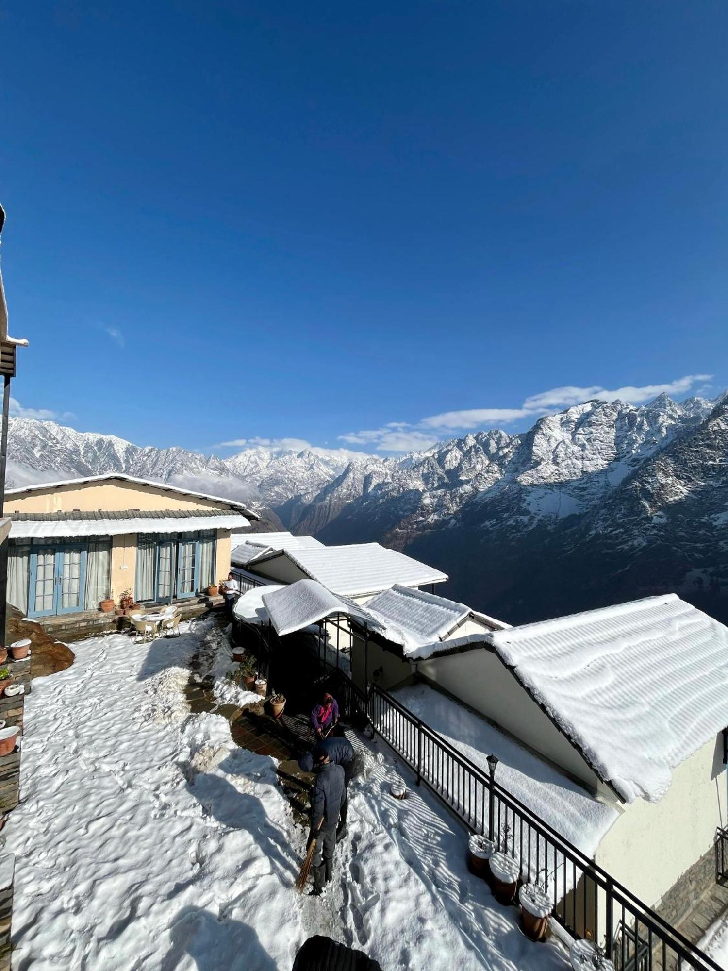 Faraway Cottages, Auli Joshīmath Buitenkant foto
