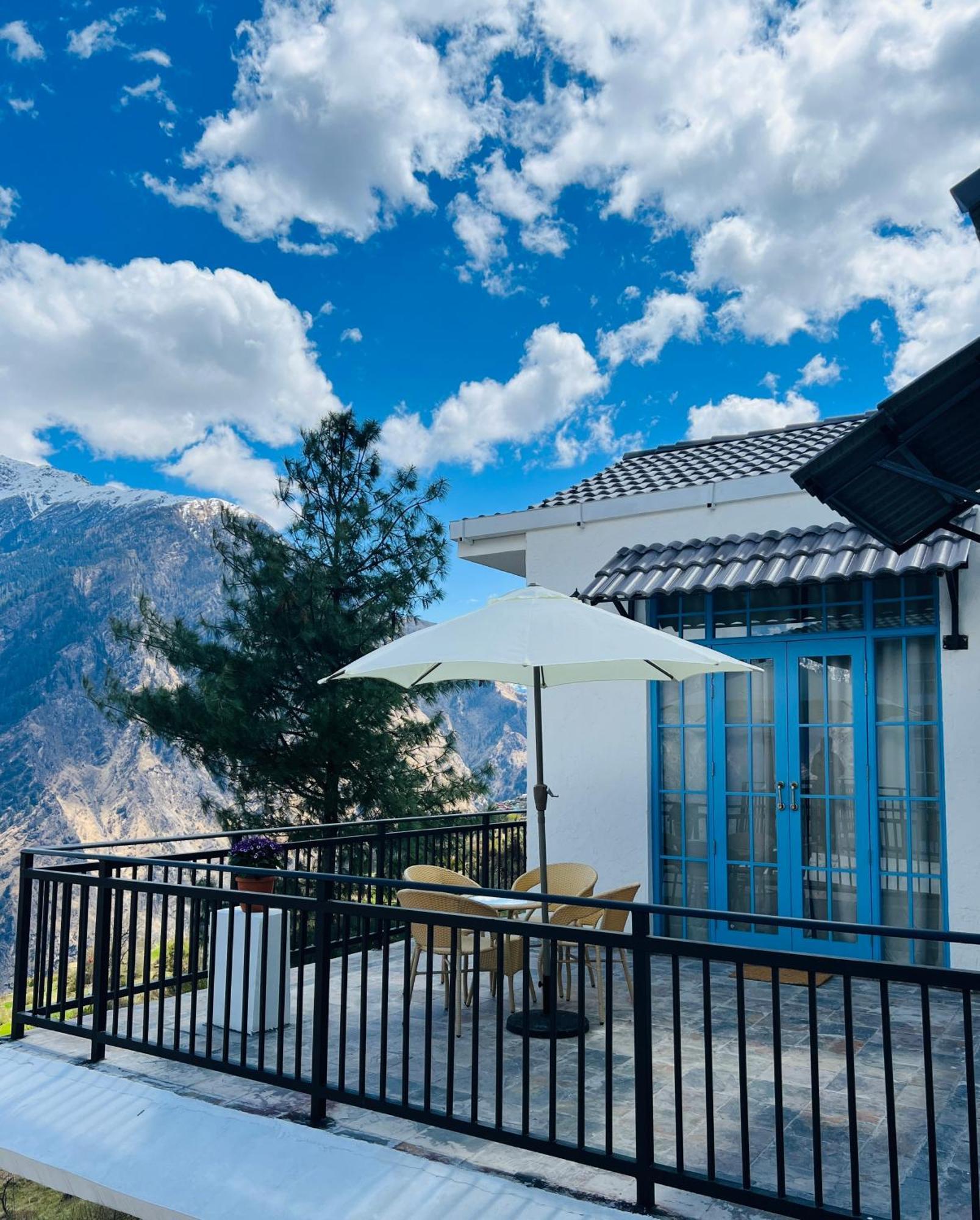 Faraway Cottages, Auli Joshīmath Buitenkant foto