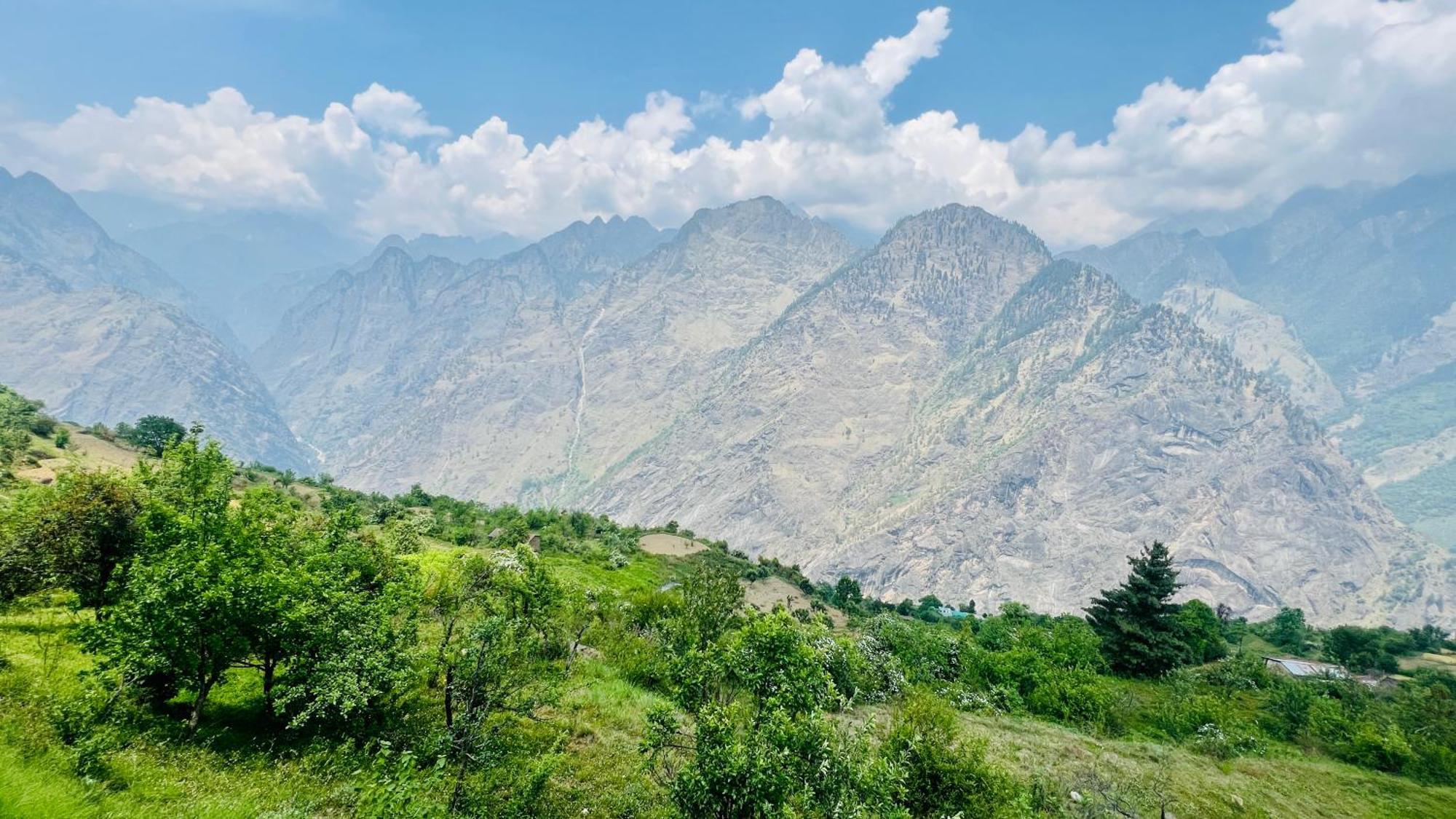 Faraway Cottages, Auli Joshīmath Buitenkant foto