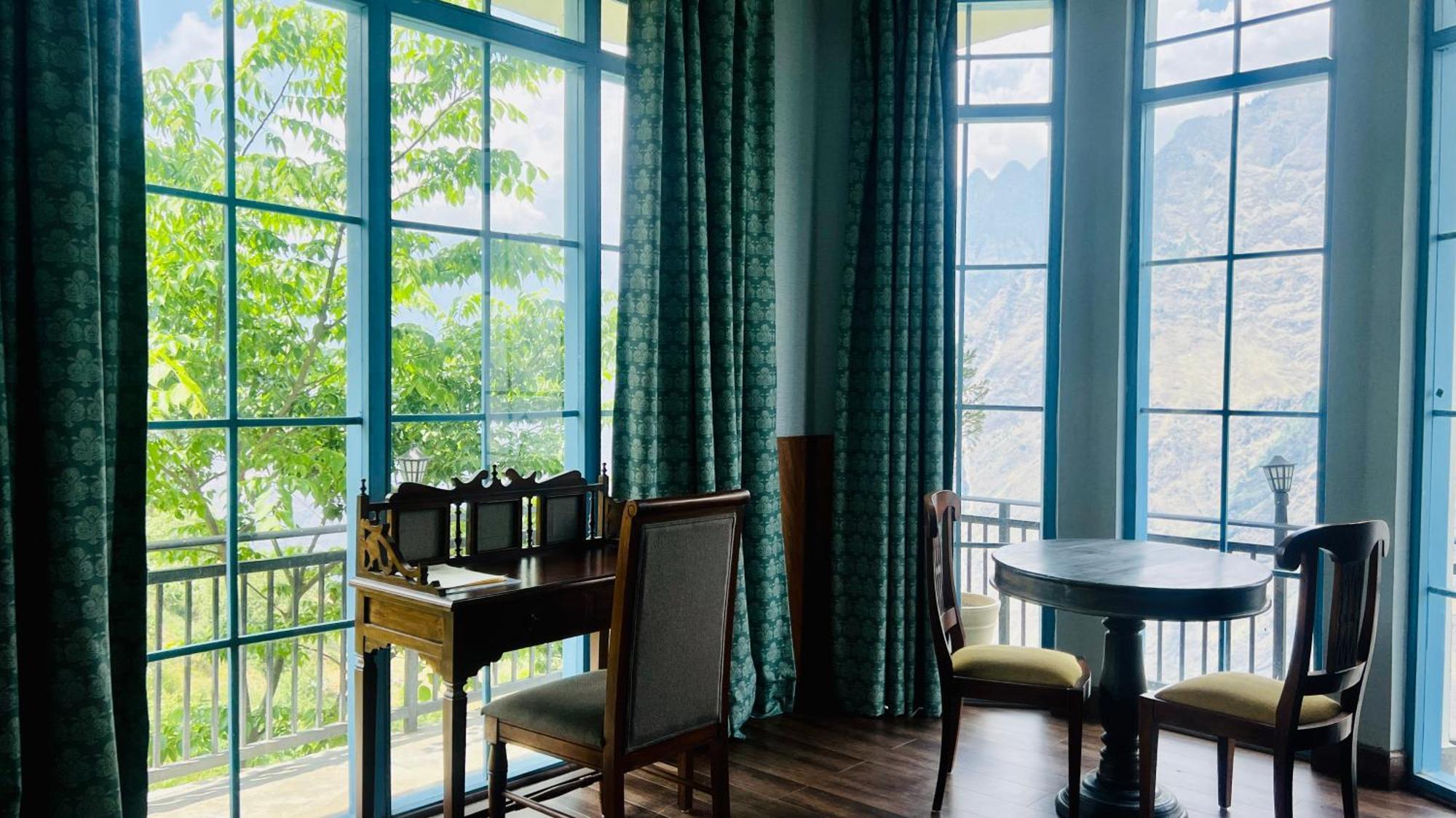 Faraway Cottages, Auli Joshīmath Buitenkant foto