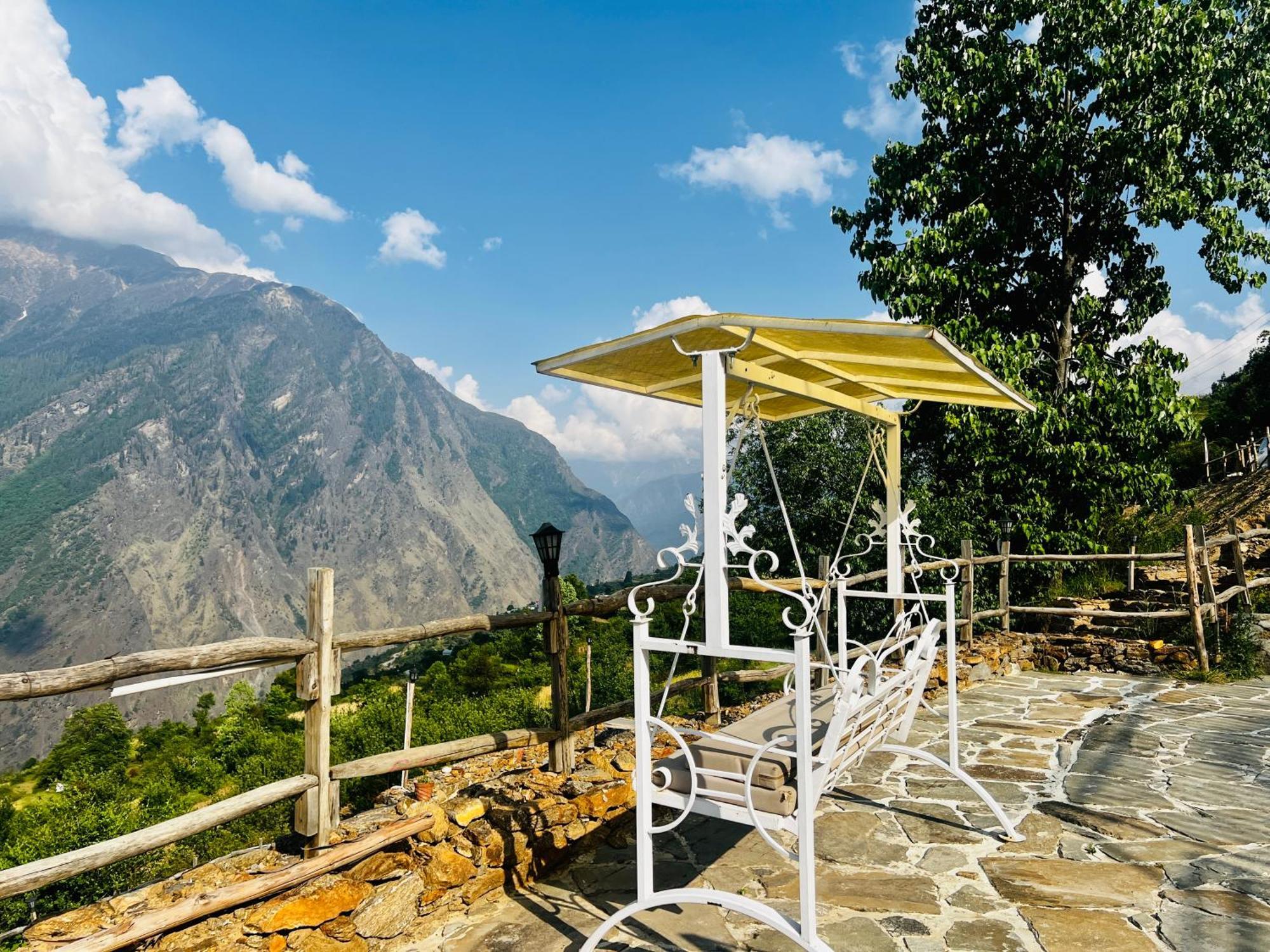 Faraway Cottages, Auli Joshīmath Buitenkant foto